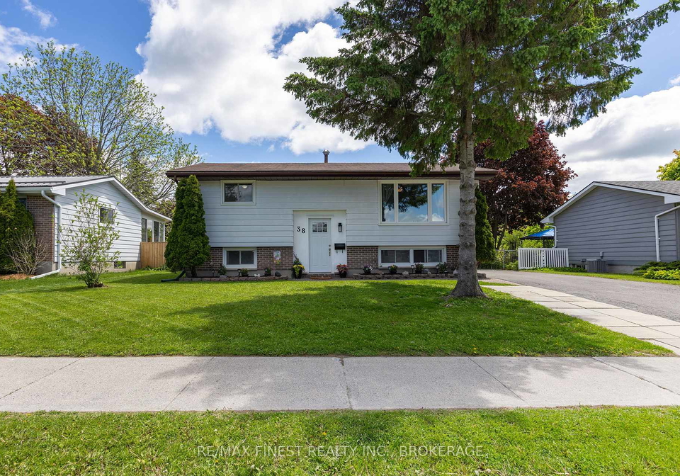38-kildare-avenue-loyalist-ontario-x13213178