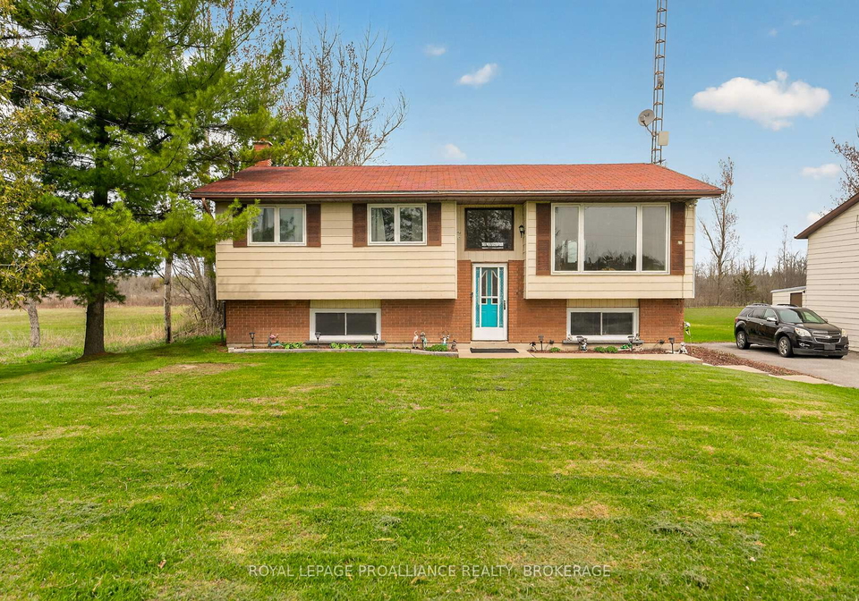 261-shane-street-loyalist-ontario-x13213272