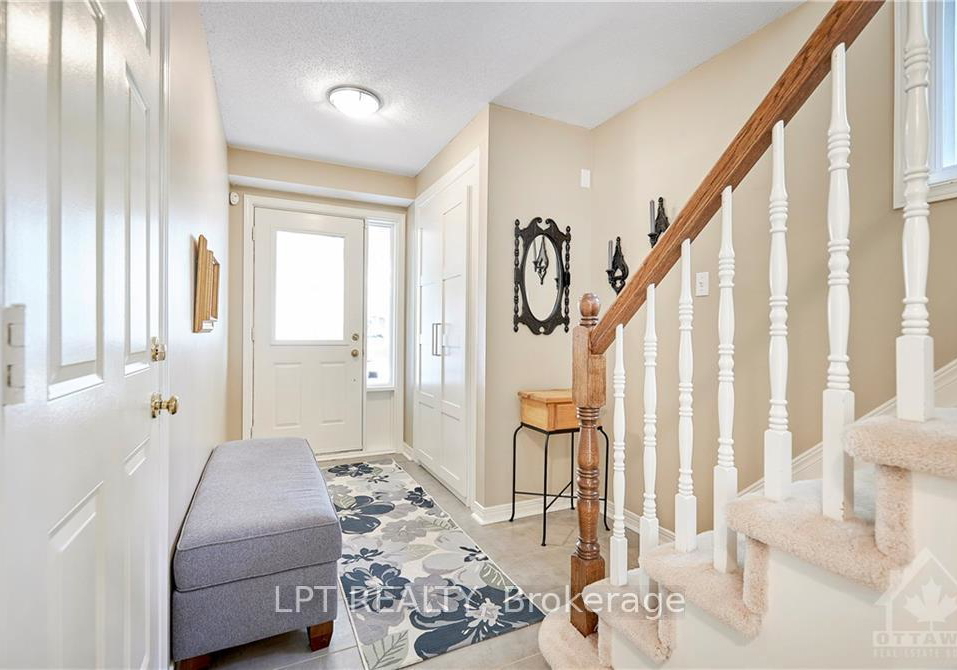 83-corsica-private-ottawa-ontario-x13213420