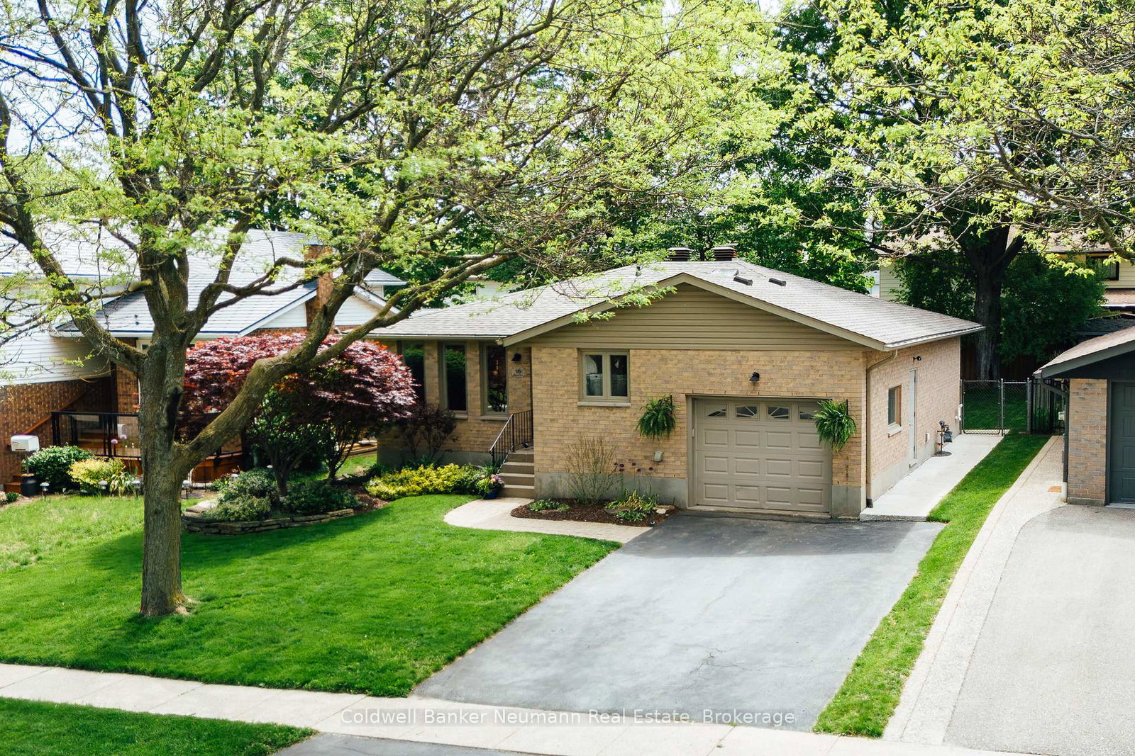 16-suzanna-drive-guelph-ontario-x13213450