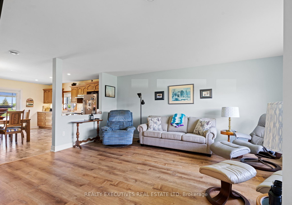 10727-west-end-terrace-south-dundas-ontario-x13213496