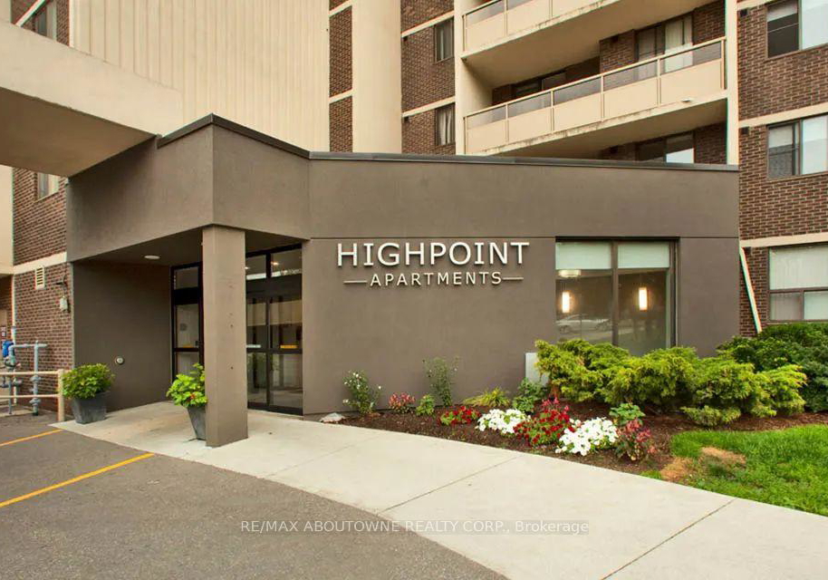16-cedarwoods-crescent-kitchener-ontario-x13213520