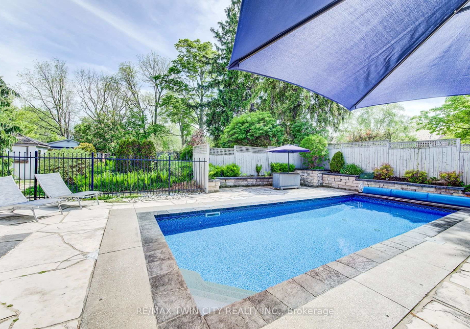 1521-bridge-street-wilmot-ontario-x13213528