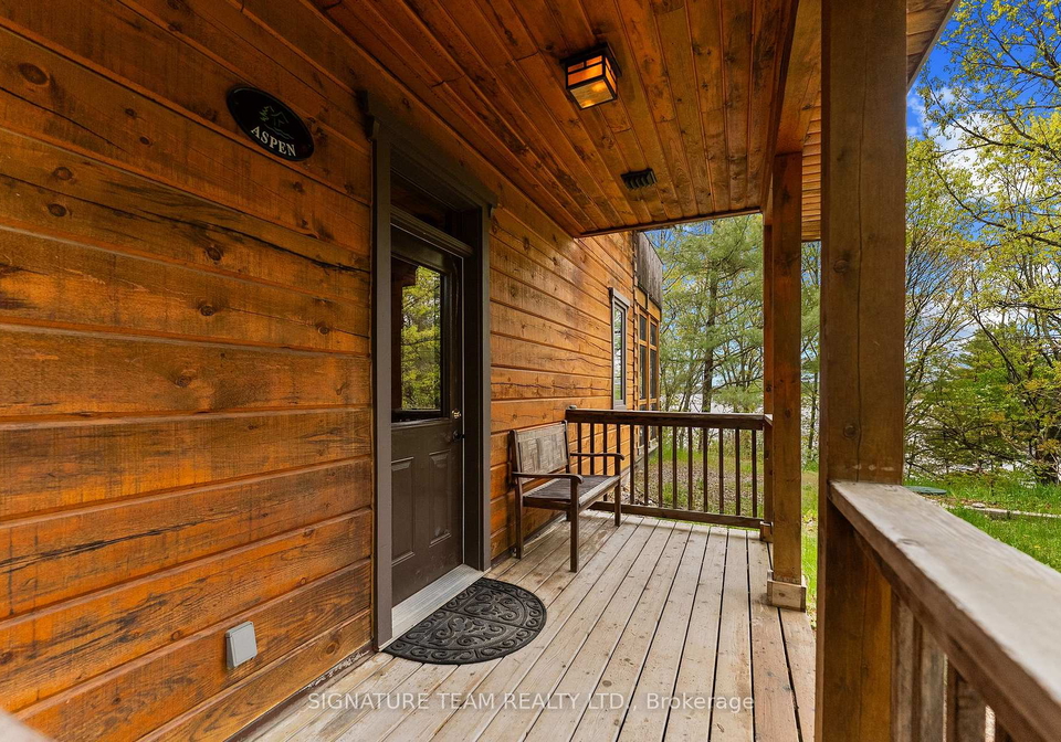282a-presquile-trail-whitewater-region-ontario-x13213560