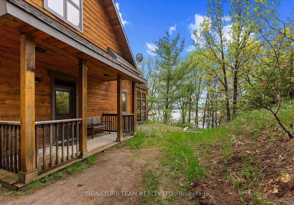 282a-presquile-trail-whitewater-region-ontario-x13213560