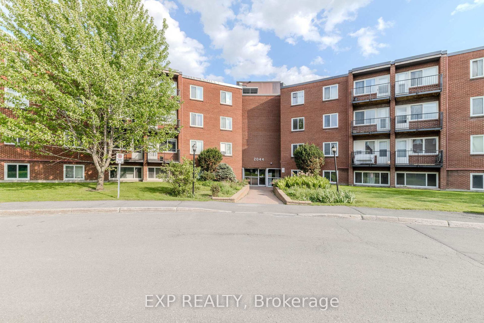 2044-arrowsmith-drive-ottawa-ontario-x13213592