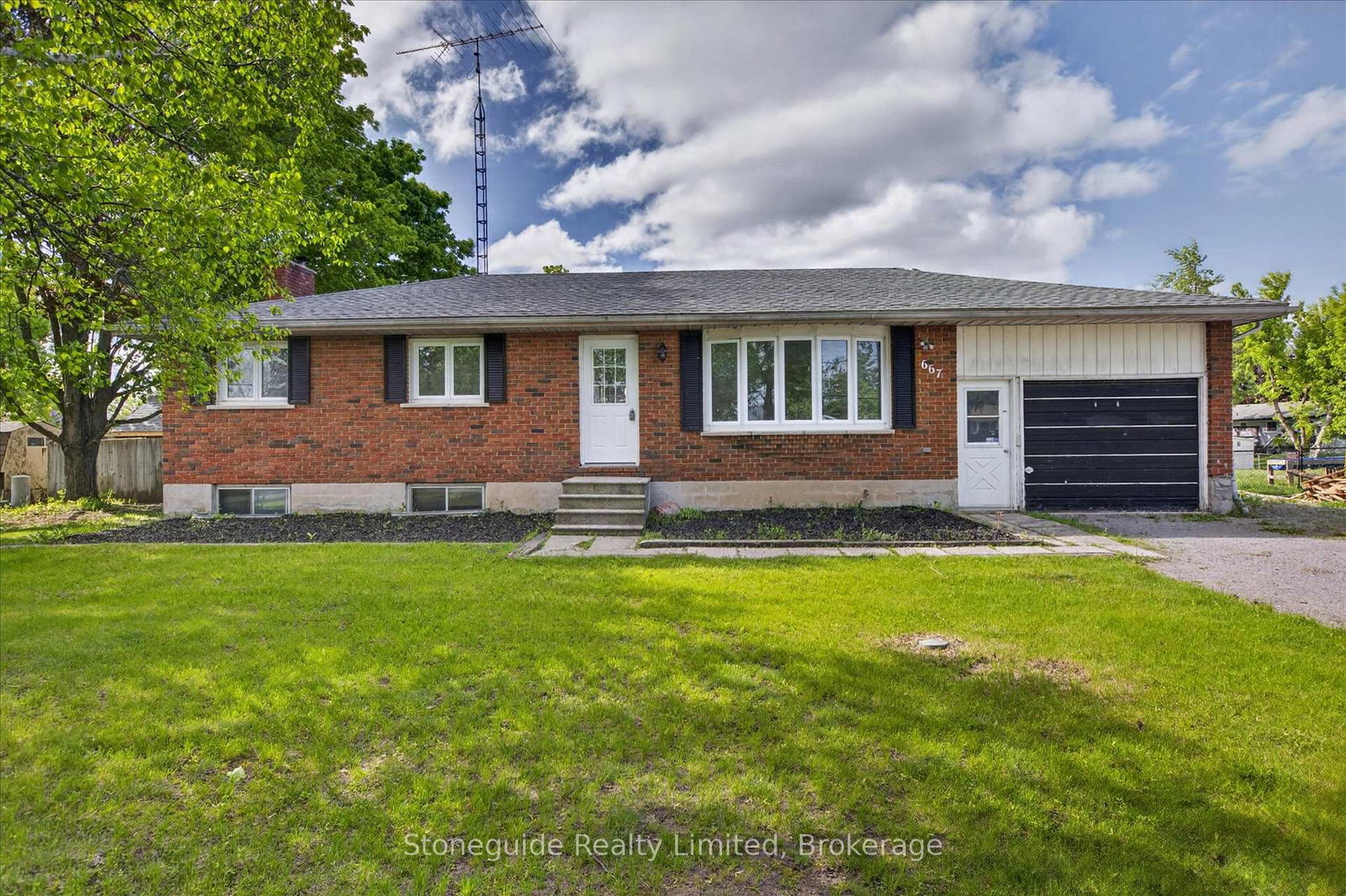 667-skyline-road-selwyn-ontario-x13213712