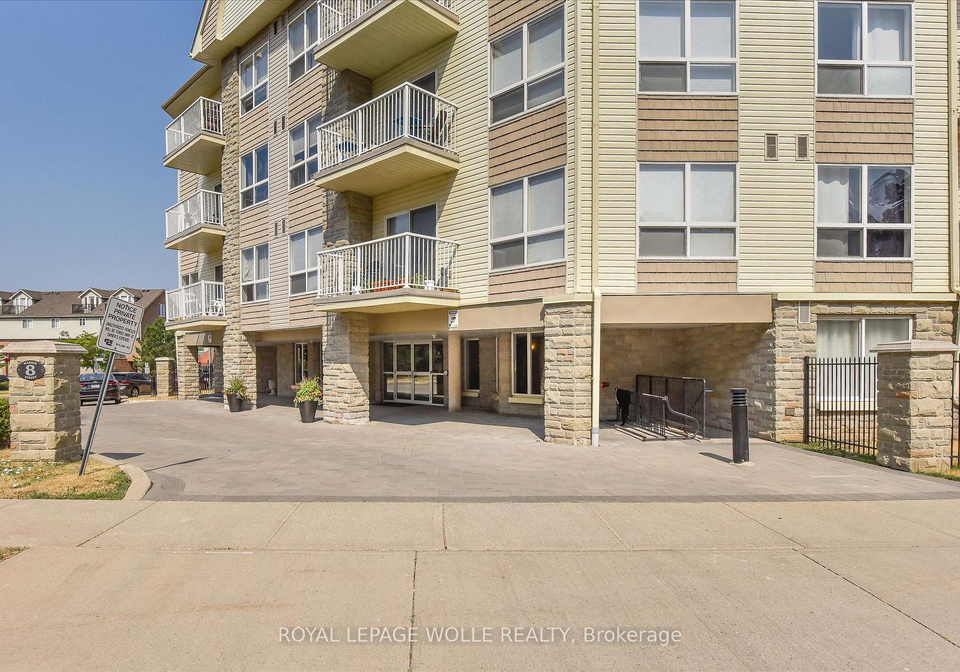 8-harris-street-cambridge-ontario-x13214248