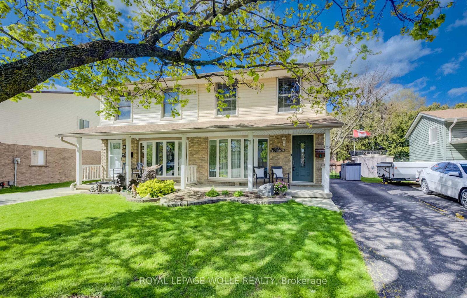 10-meadow-woods-crescent-kitchener-ontario-x13214310