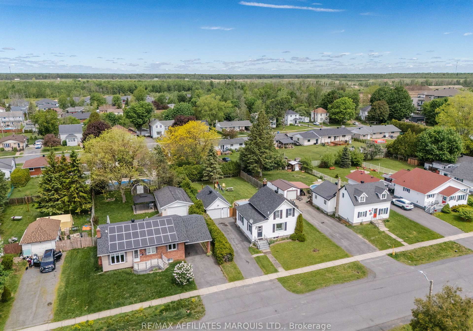 22-frost-avenue-south-stormont-ontario-x13214590