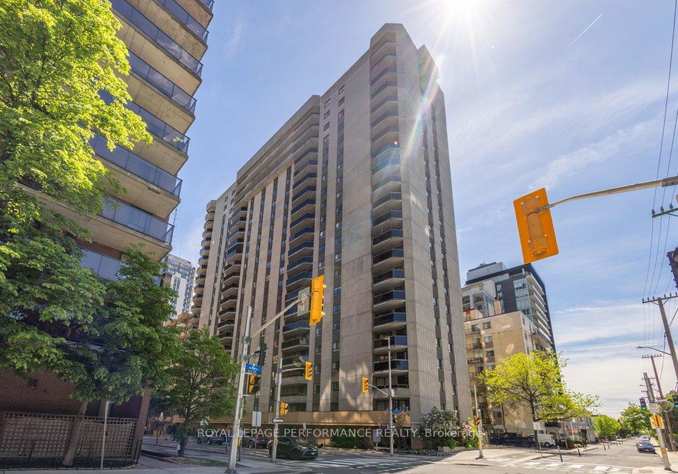 470-laurier-avenue-w-ottawa-ontario-x13214666