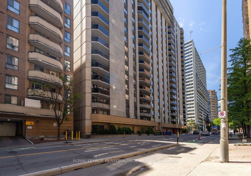 470-laurier-avenue-w-ottawa-ontario-x13214666