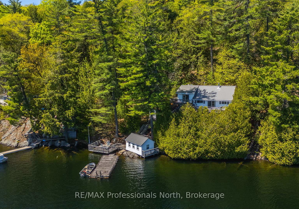 10167-little-hawk-west-sho-algonquin-highlands-ontario-x13214778