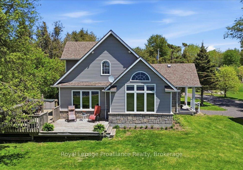 233-parkview-road-prince-edward-county-ontario-x13215014