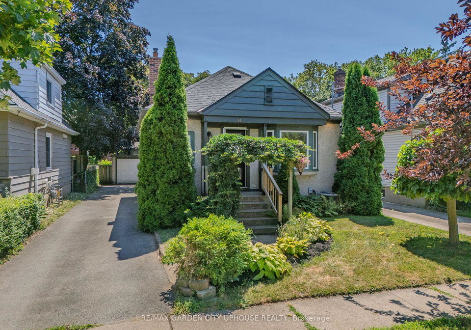 14-spruce-street-st-catharines-ontario-x13215086