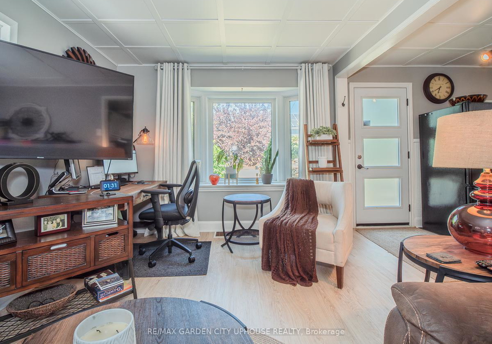 14-spruce-street-st-catharines-ontario-x13215086