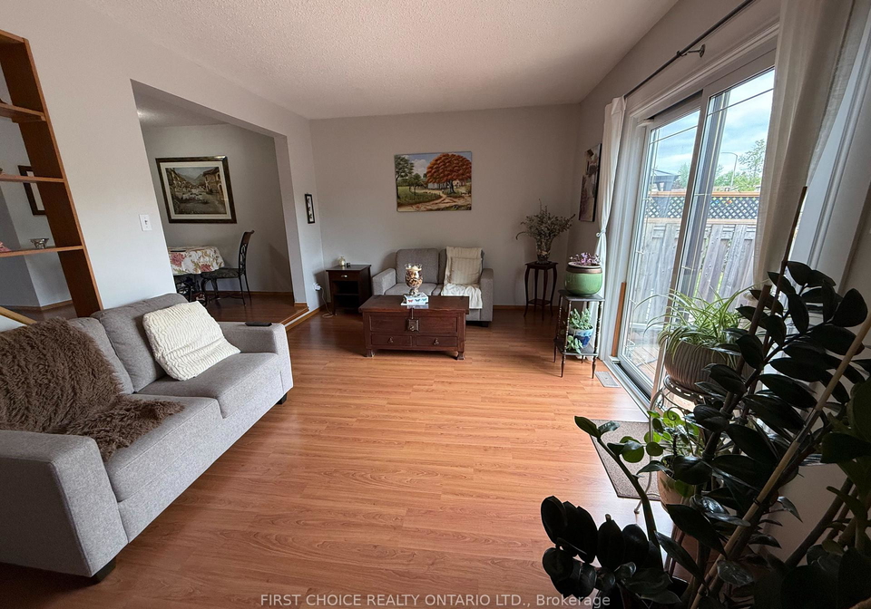 6463-colony-square-ottawa-ontario-x13215130