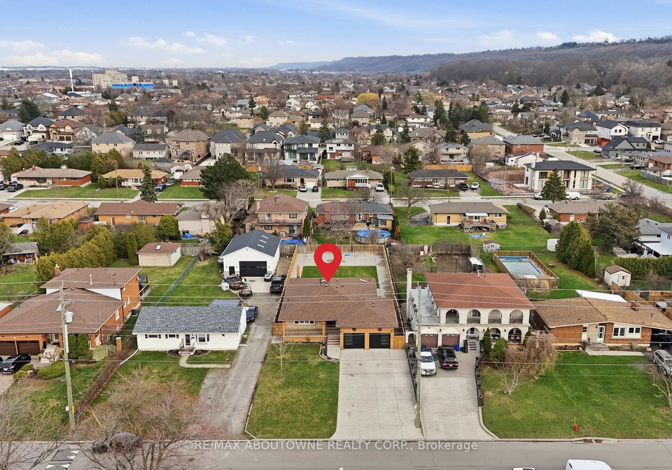58-kilbourn-avenue-hamilton-ontario-x13215166