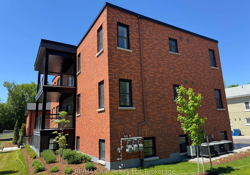 74a-church-street-stratford-ontario-x13215208