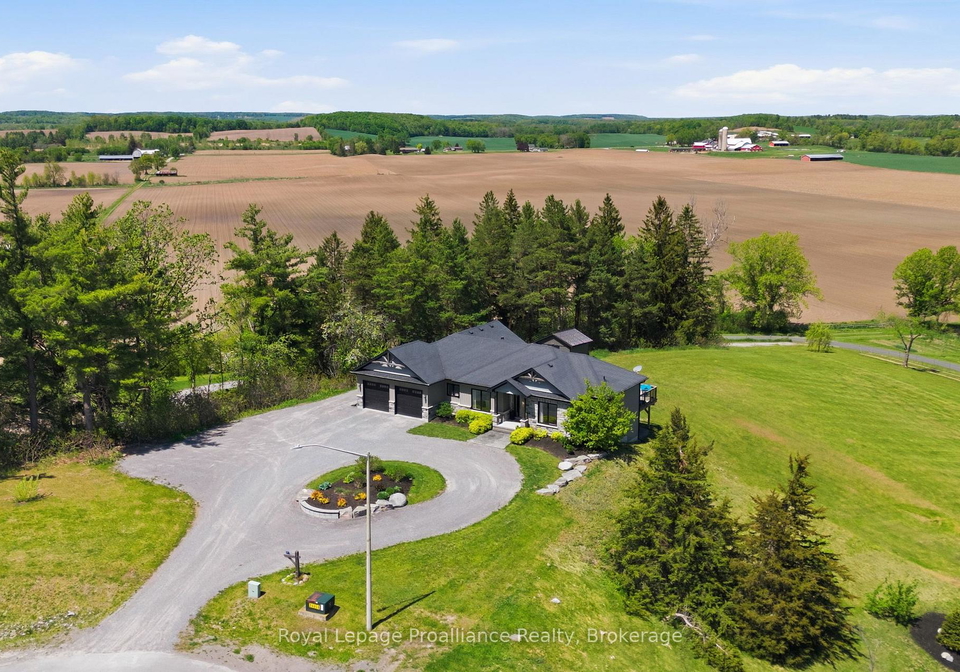 137-windwhisper-drive-belleville-ontario-x13215298