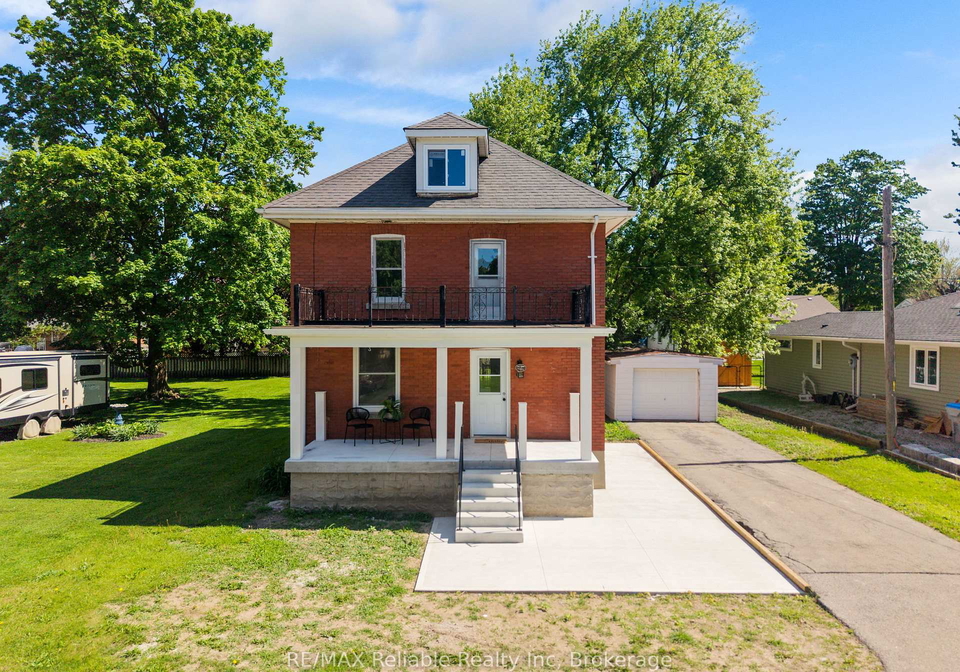 185-trafalgar-street-west-perth-ontario-x13215438