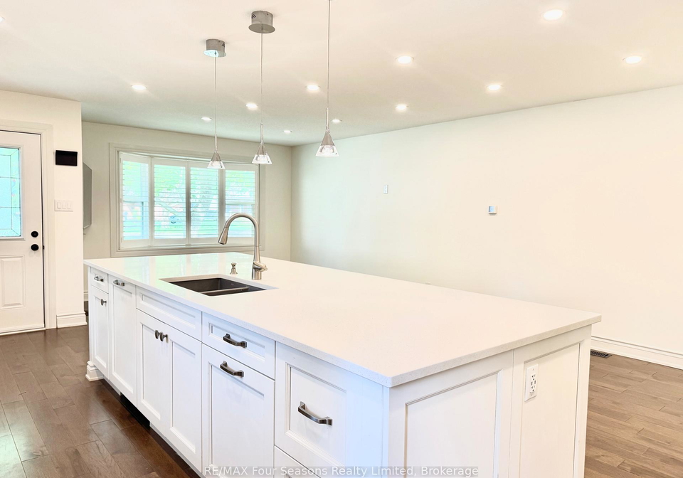 51-carlyle-place-kitchener-ontario-x13215636