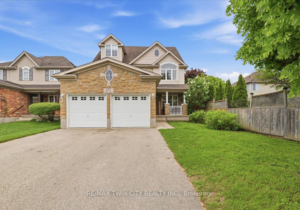 151-decaro-crescent-cambridge-ontario-x13215702
