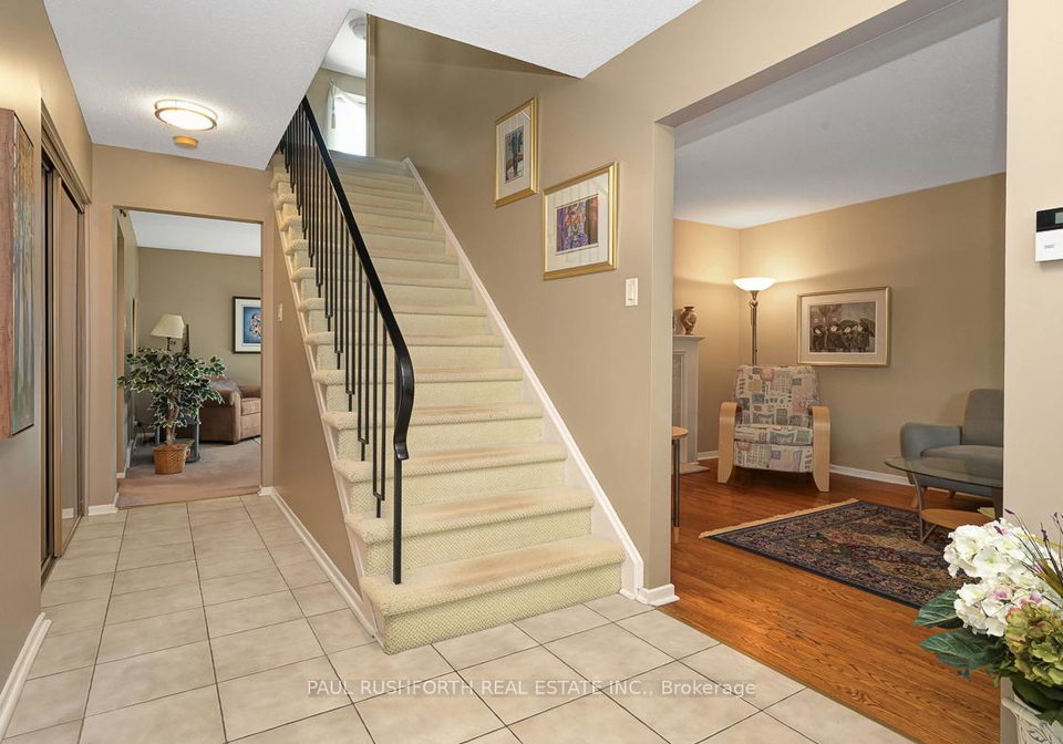 10-cosburn-avenue-ottawa-ontario-x13215726