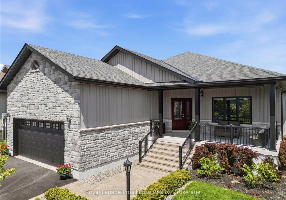8-dorchester-drive-prince-edward-county-ontario-x13215730