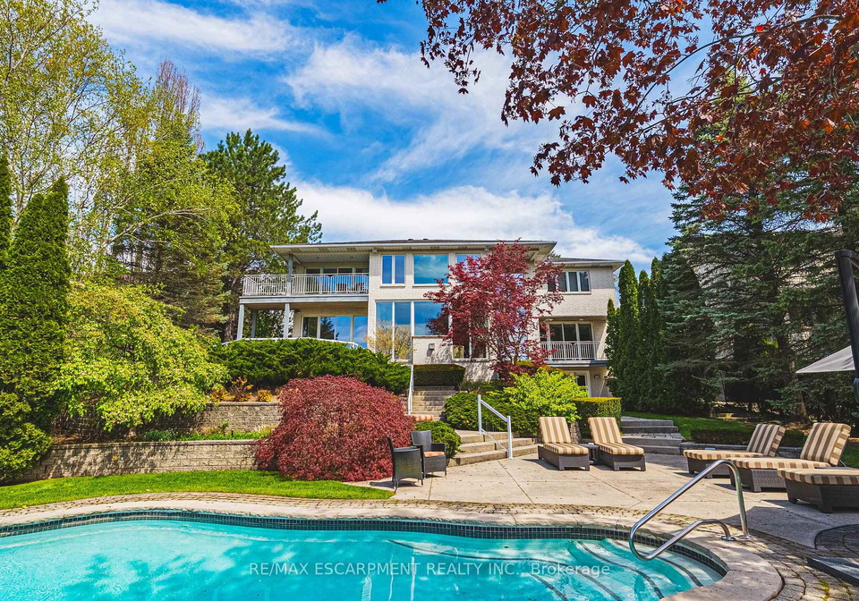 2-anslow-court-hamilton-ontario-x13215860