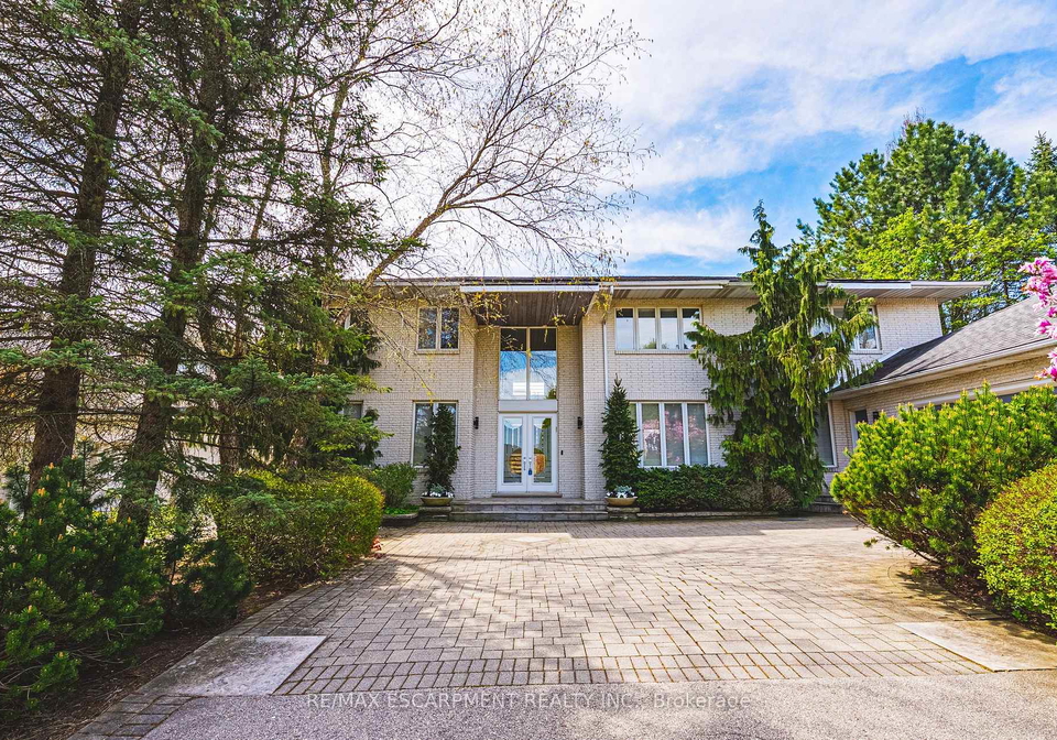 2-anslow-court-hamilton-ontario-x13215860