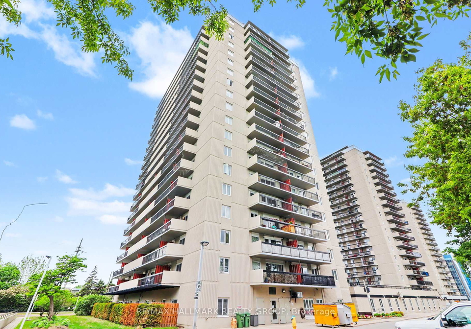 158c-mcarthur-avenue-ottawa-ontario-x13215952