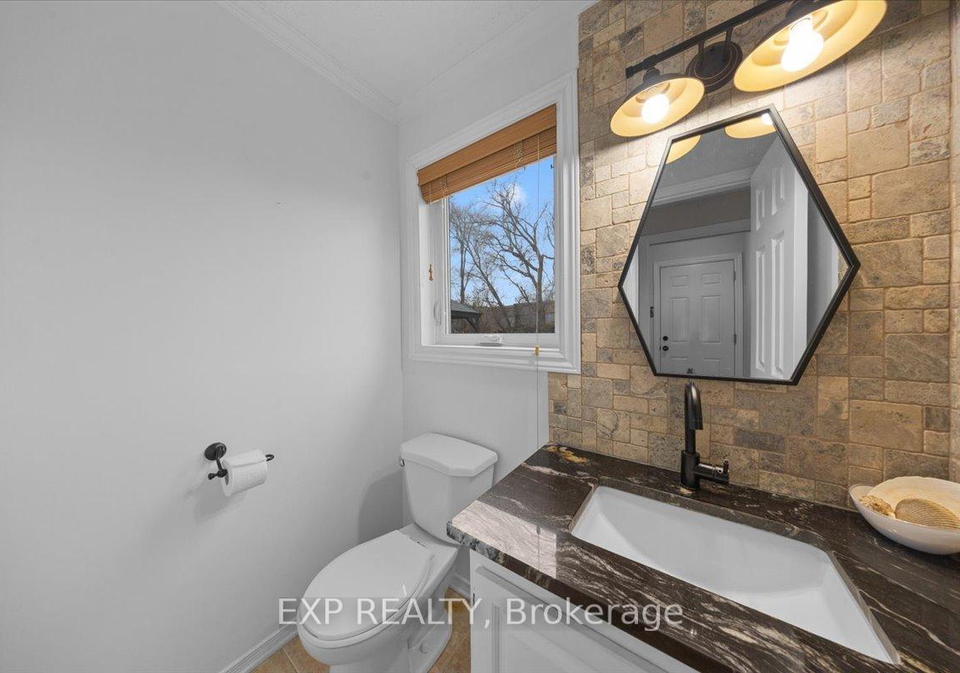 4-bobcat-way-ottawa-ontario-x13216048