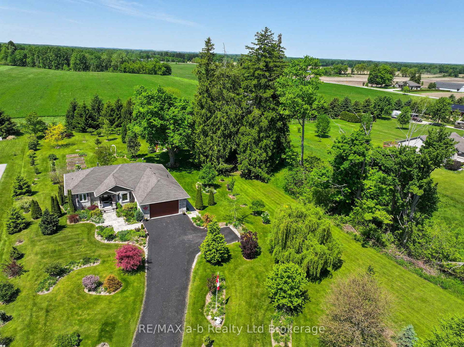261-middle-townline-road-brant-ontario-x13216156