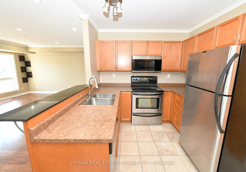 8-harris-street-cambridge-ontario-x13216290