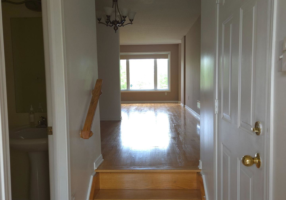 142-lilibet-crescent-e-ottawa-ontario-x13216372