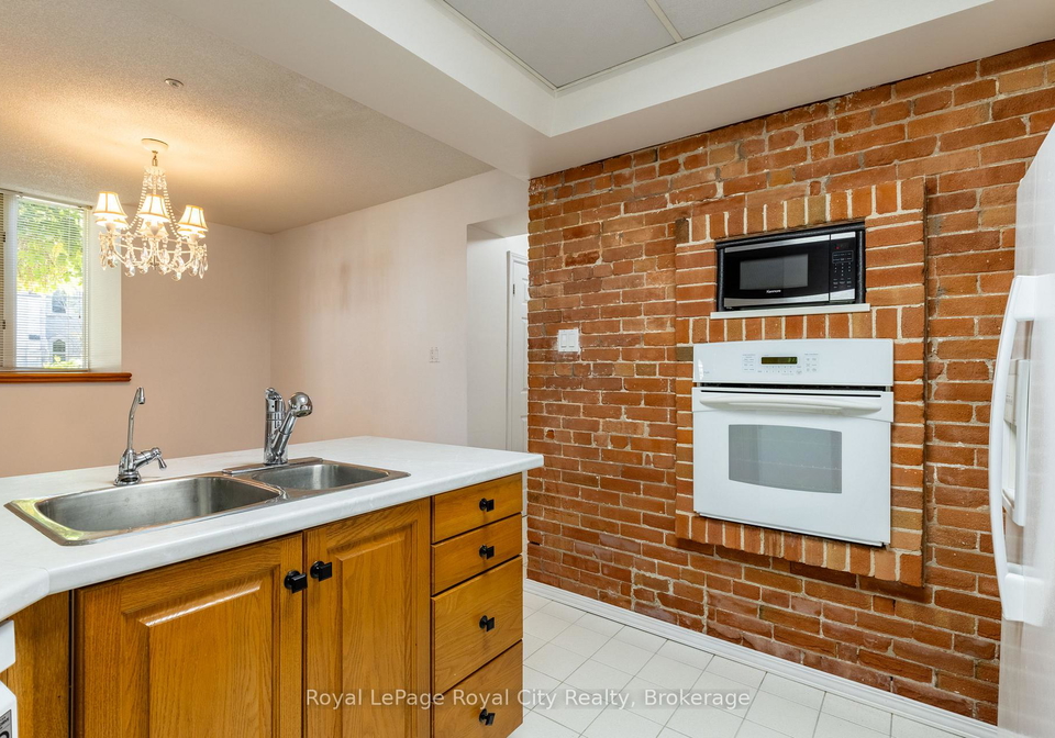 57-suffolk-street-w-guelph-ontario-x13216432