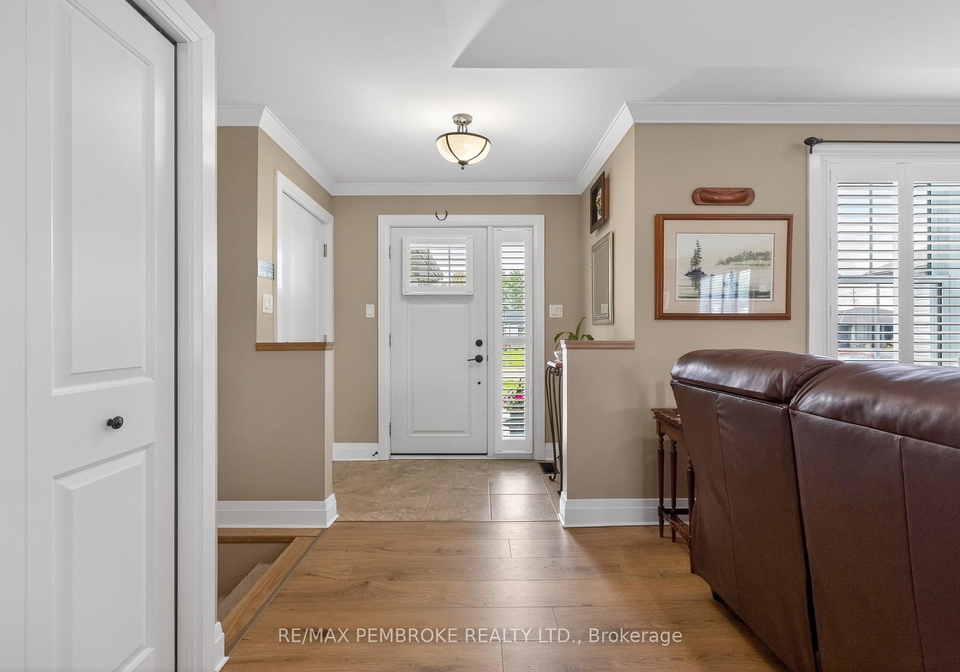 27-terrance-drive-petawawa-ontario-x13216452
