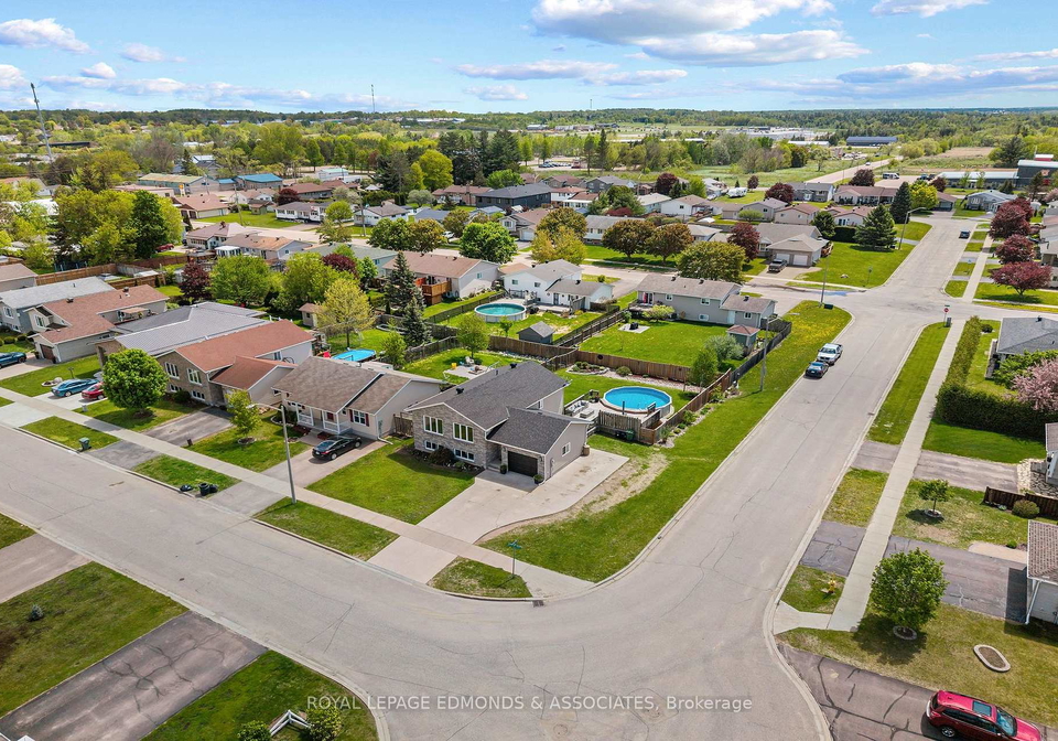 621-johnston-crescent-pembroke-ontario-x13216546