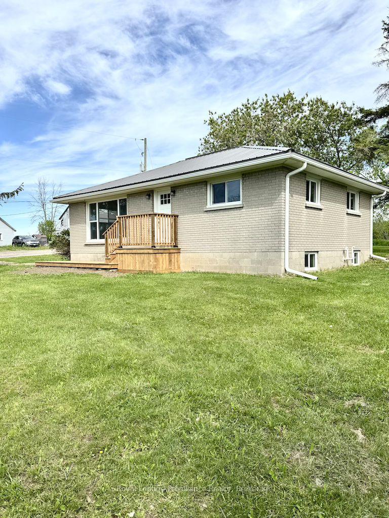 886d-grills-road-quinte-west-ontario-x13216584