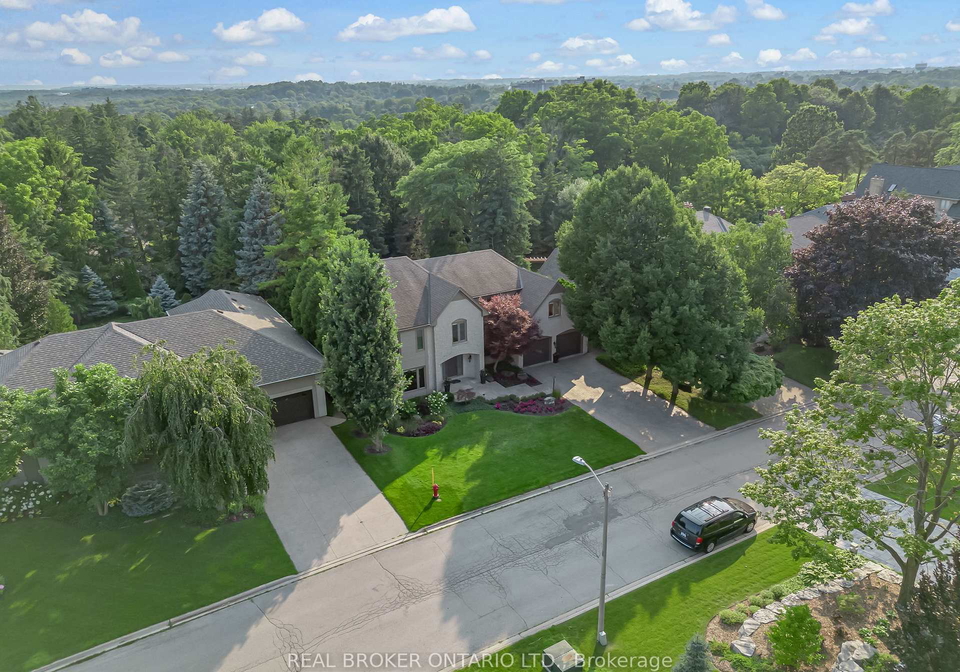 9-flanders-drive-hamilton-ontario-x13216636