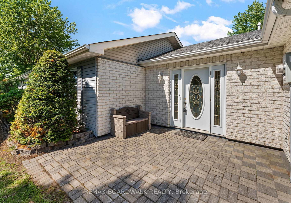 6021-county-44-road-edwardsburghcardinal-ontario-x13216816