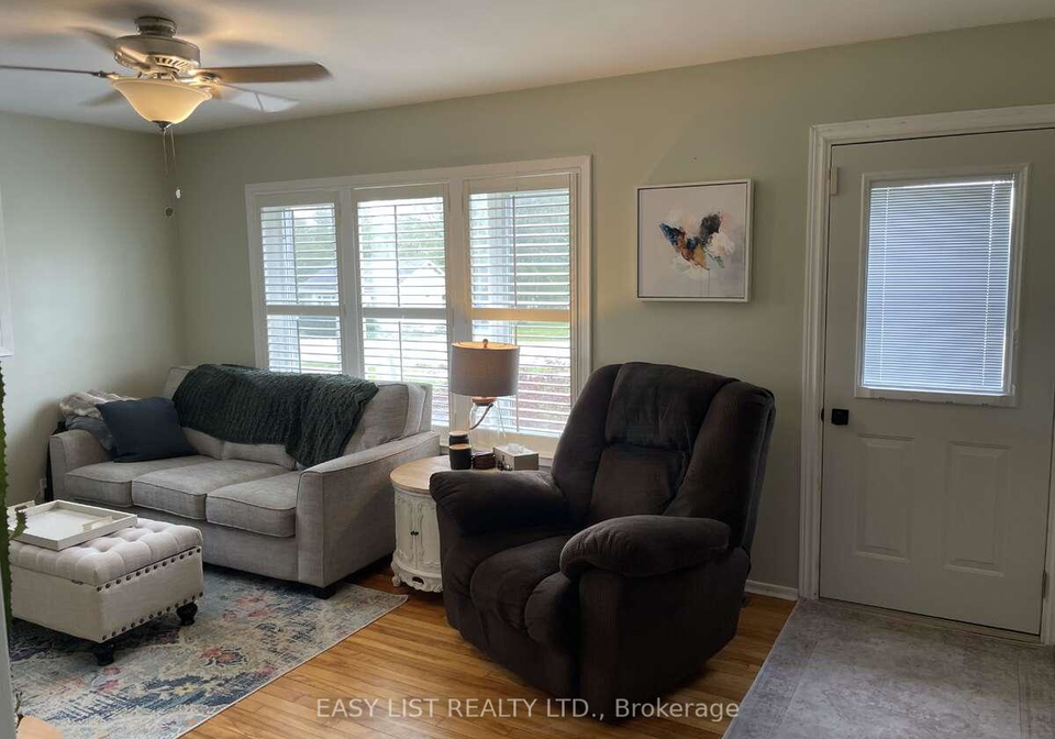 28-peel-street-w-mapleton-ontario-x13216860