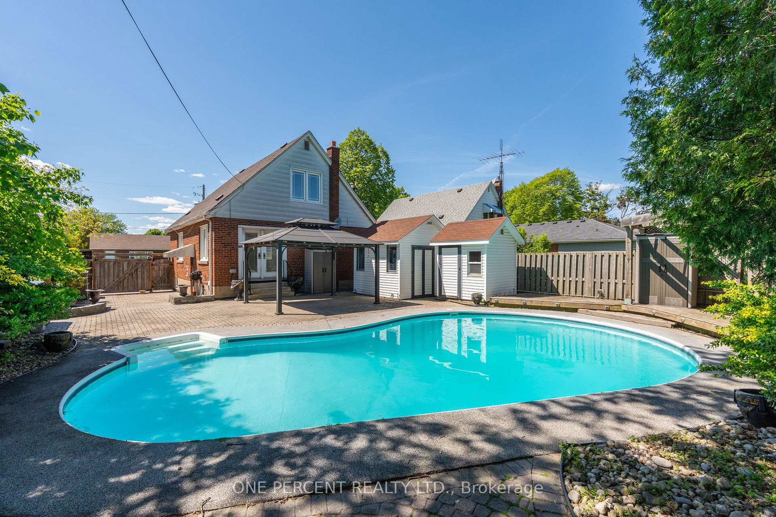 27-delevan-crescent-hamilton-ontario-x13216926