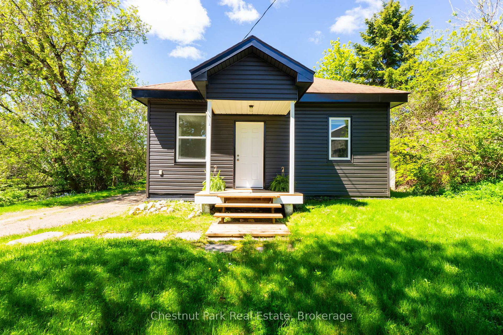 203-centre-street-burks-falls-ontario-x13217020