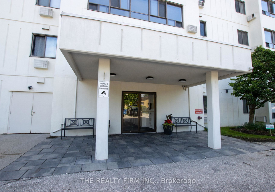 135-baseline-road-w-london-south-ontario-x13217194