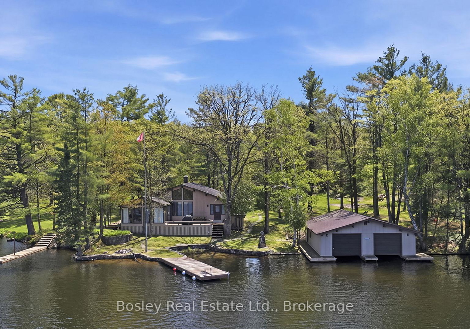 7-sr405-shore-muskoka-lakes-ontario-x13217282
