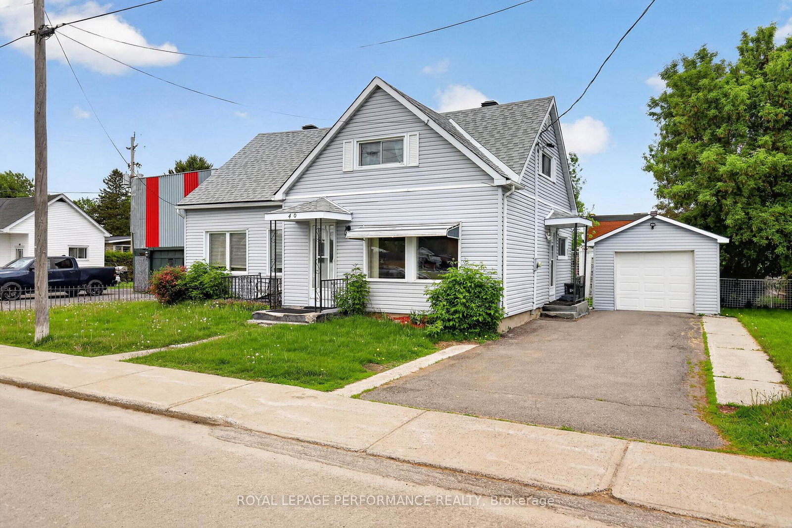 40-forget-street-russell-ontario-x13217548