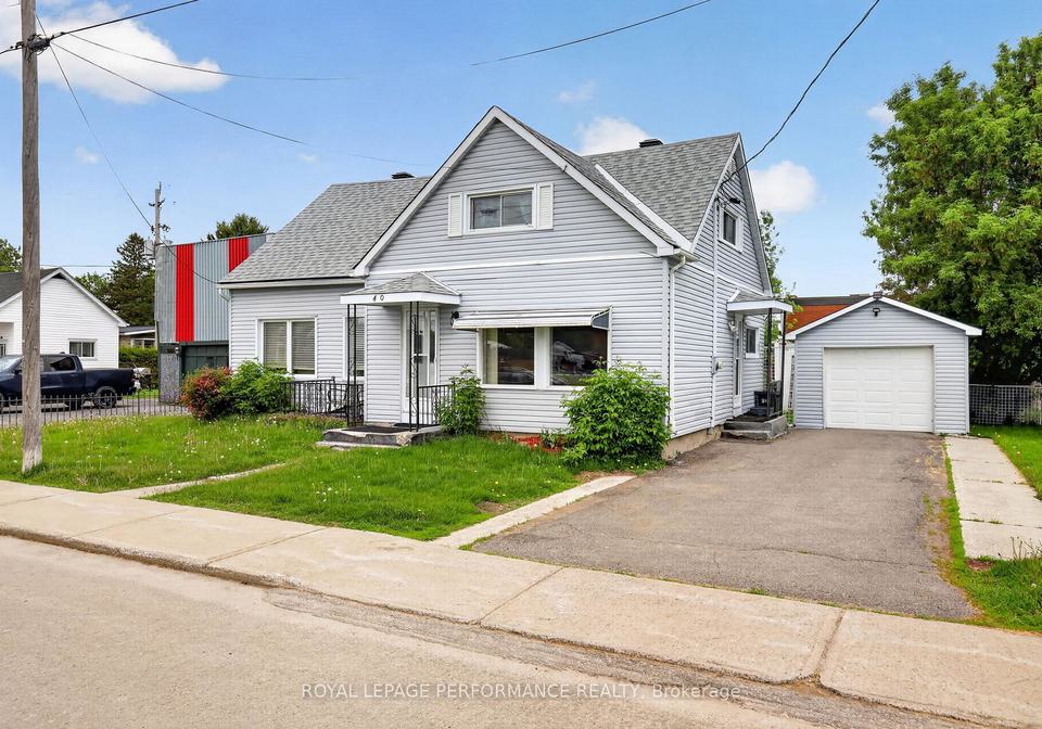 40-forget-street-russell-ontario-x13217548