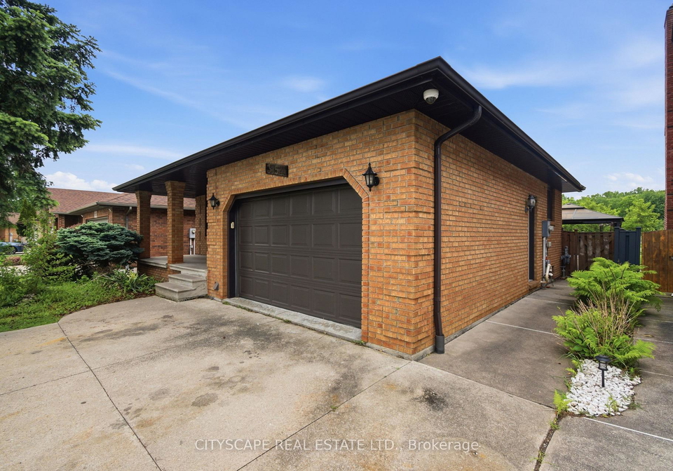 3154-fazio-drive-windsor-ontario-x13217560